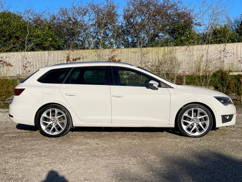 View SEAT LEON 2.0 TDI FR Technology ST Euro 6 (s/s) 5dr