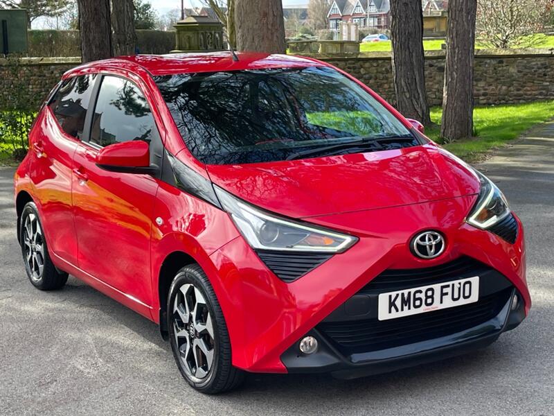 View TOYOTA AYGO 1.0 VVT-i x-plore Euro 6 5dr