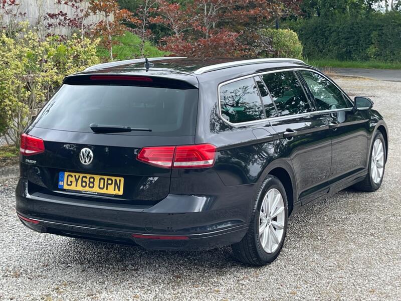 View VOLKSWAGEN PASSAT 1.5 TSI EVO SE Business
