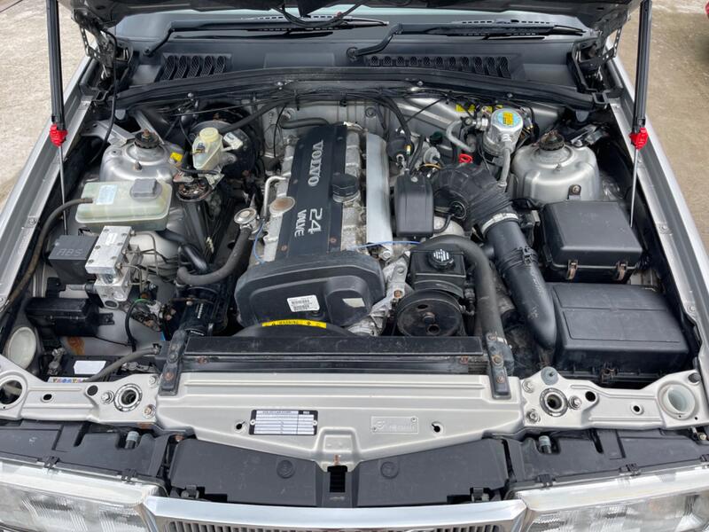 VOLVO 960