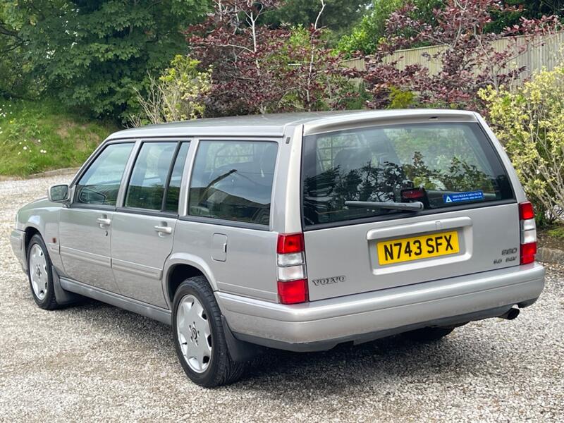 VOLVO 960