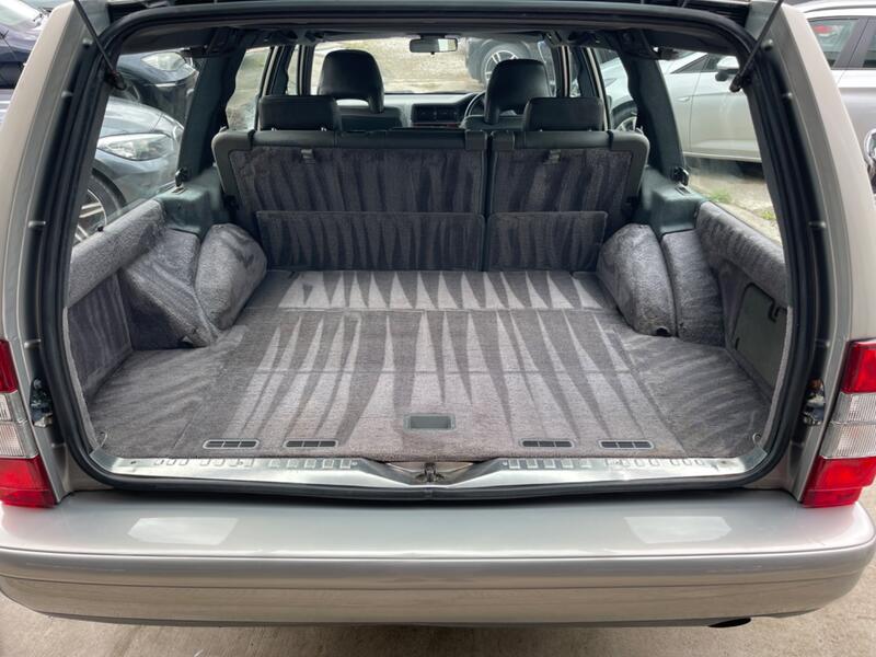 VOLVO 960