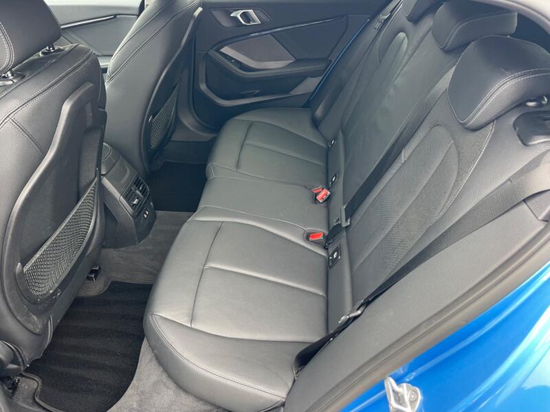BMW 1 SERIES