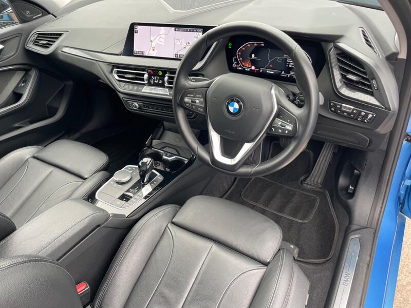 BMW 1 SERIES