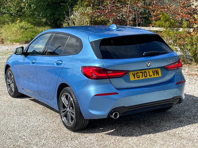 BMW 1 SERIES