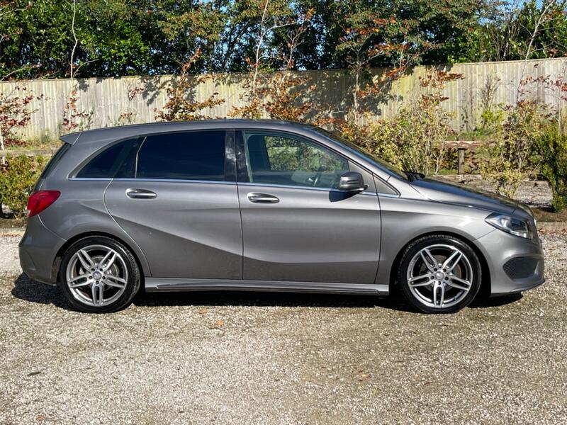 View MERCEDES-BENZ B CLASS 2.1 B200d AMG Line