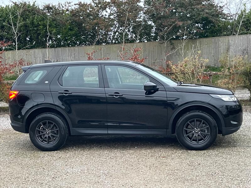 View LAND ROVER DISCOVERY SPORT 2.0 D150