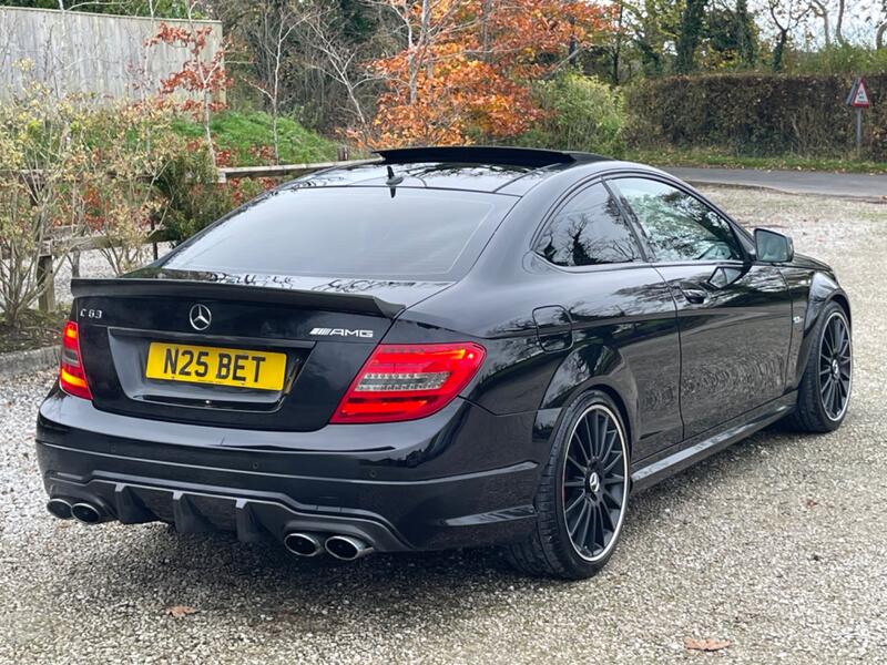 View MERCEDES-BENZ C CLASS 6.3 C63 V8 AMG Edition 125