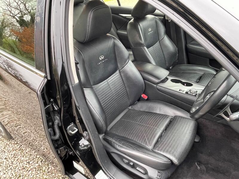 INFINITI Q50