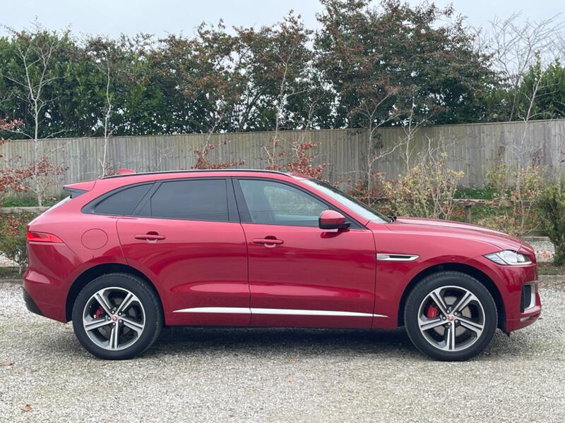 View JAGUAR F-PACE 3.0 D300 V6 S