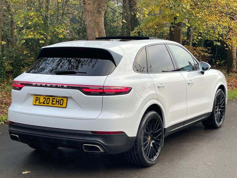 View PORSCHE CAYENNE 3.0 T V6