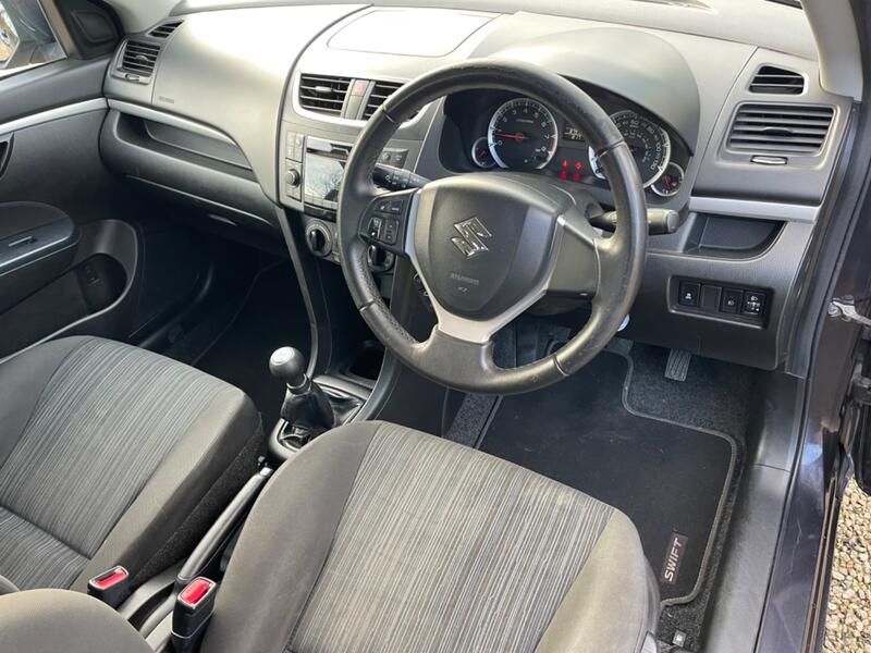 SUZUKI SWIFT