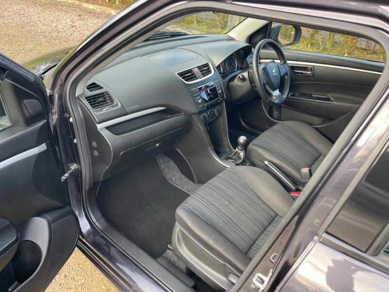 SUZUKI SWIFT