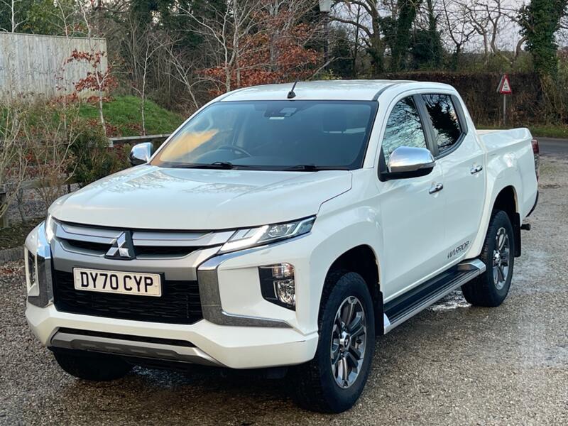 MITSUBISHI L200