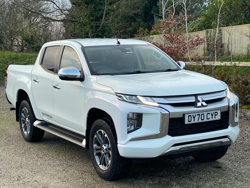 View MITSUBISHI L200 2.2 DI-D DC Warrior