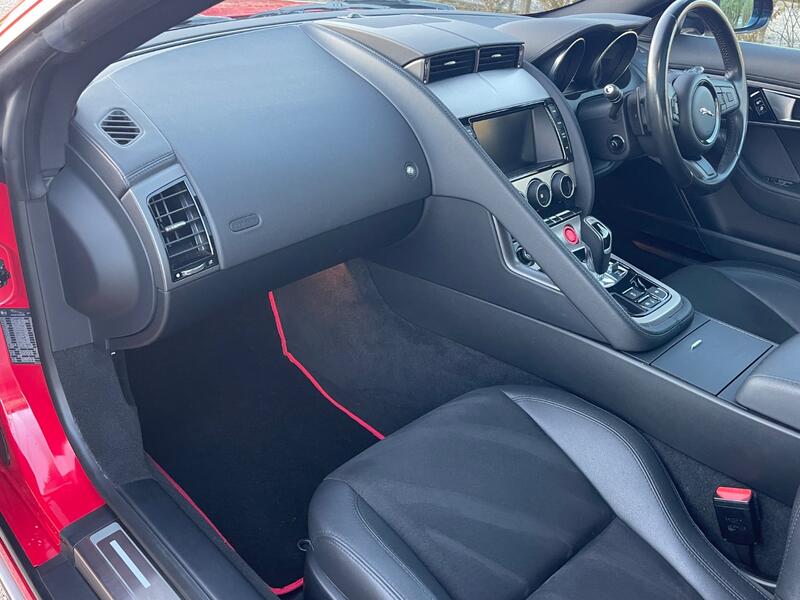 JAGUAR F-TYPE
