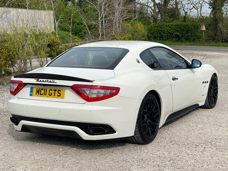 View MASERATI GRANTURISMO 4.7 V8 S