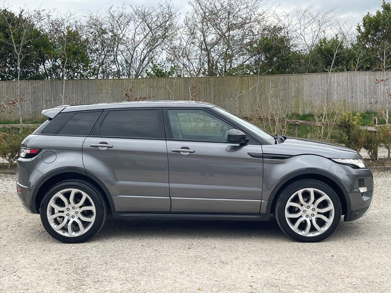 View LAND ROVER RANGE ROVER EVOQUE 2.2 SD4 Dynamic