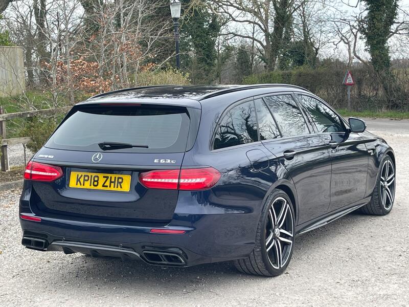 View MERCEDES-BENZ E CLASS 4.0 E63 V8 BiTurbo AMG S