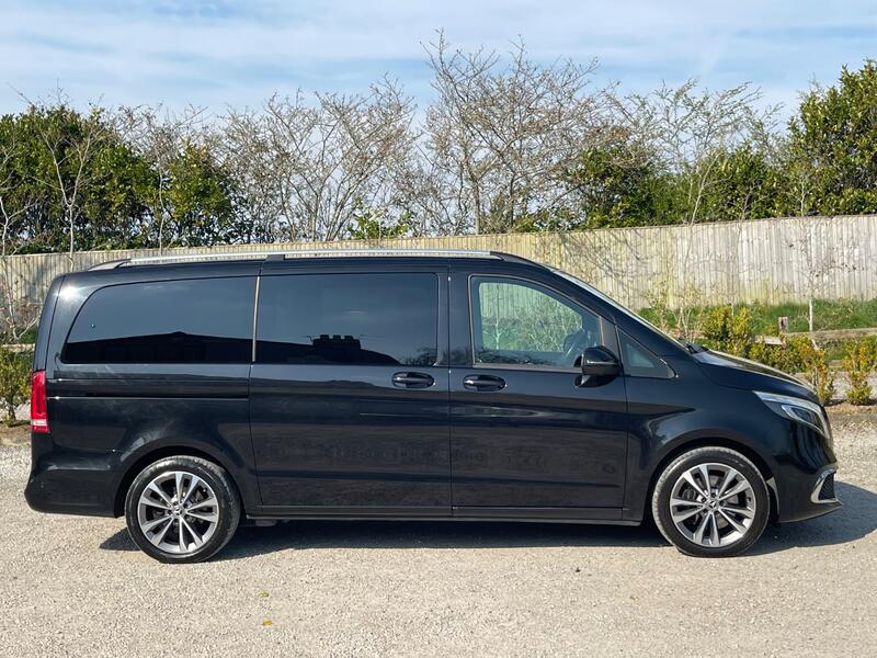 View MERCEDES-BENZ V CLASS 2.0 V220d Sport