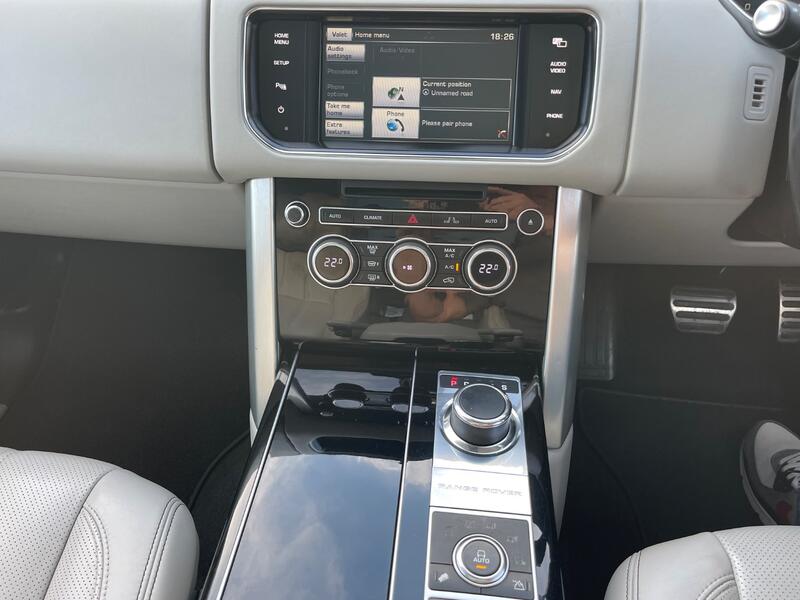 LAND ROVER RANGE ROVER