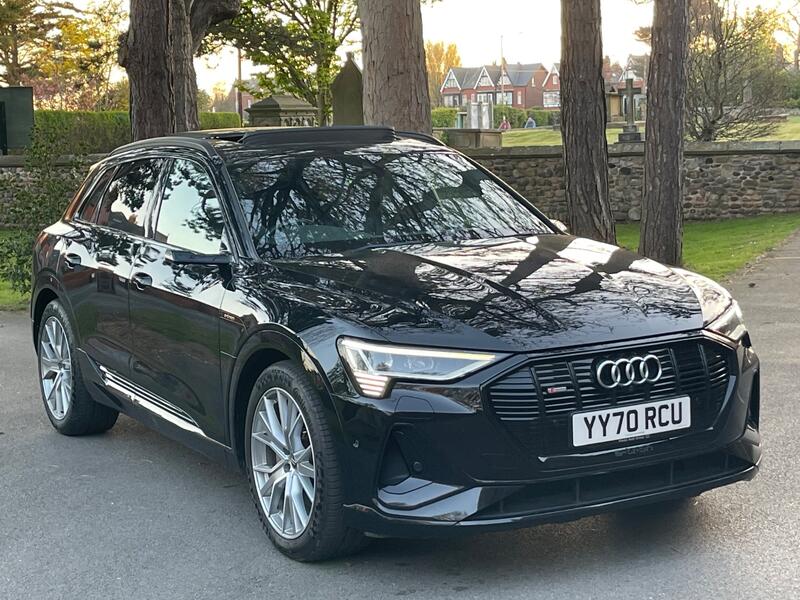 View AUDI E-TRON 50 Launch Edition