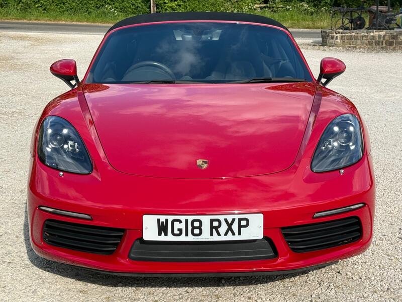 PORSCHE 718