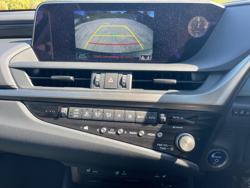 LEXUS ES 300H