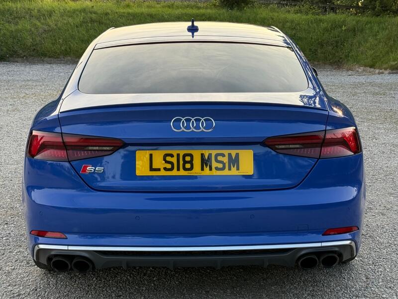 AUDI S5