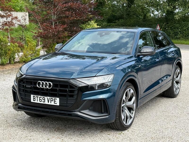 View AUDI Q8 3.0 TDI V6 50 Edition 1