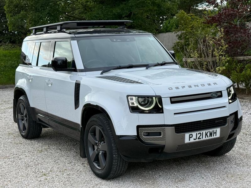 View LAND ROVER DEFENDER 110 3.0 D300 MHEV X-Dynamic HSE