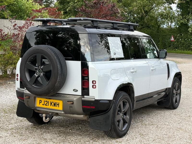 View LAND ROVER DEFENDER 110 3.0 D300 MHEV X-Dynamic HSE
