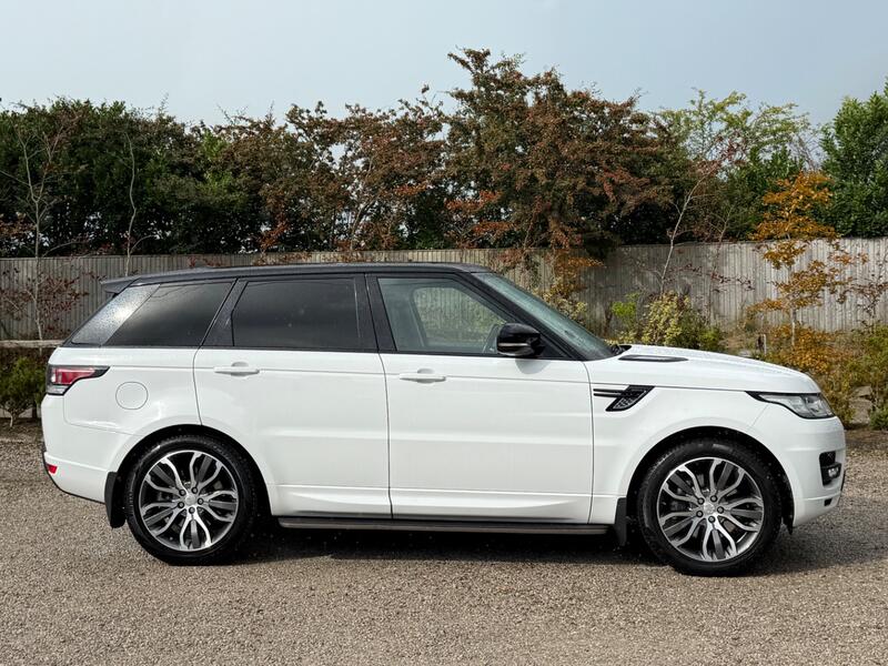 View LAND ROVER RANGE ROVER SPORT 3.0 SD V6 HSE Dynamic