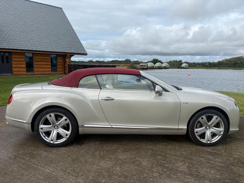 View BENTLEY CONTINENTAL 6.0 W12 GTC
