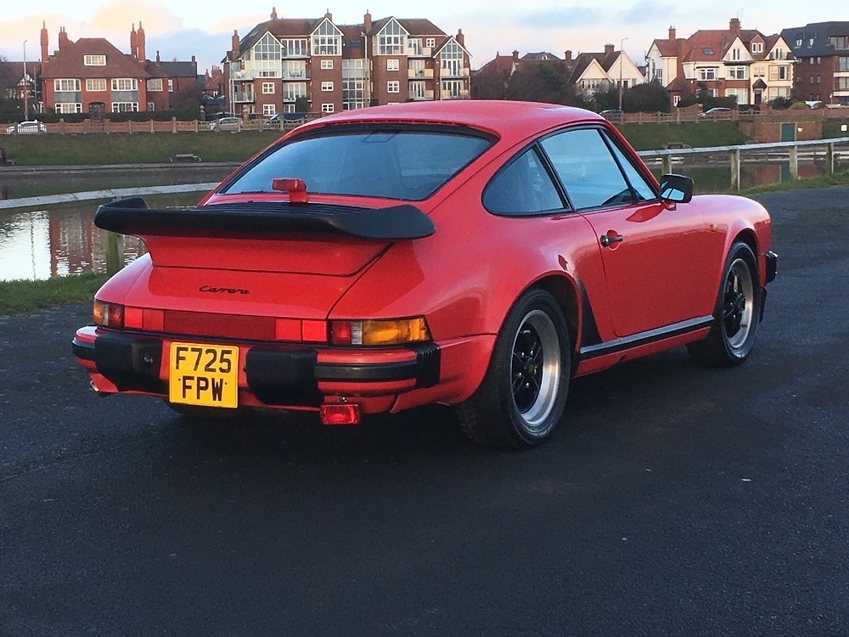 View PORSCHE 911 CLASSIC 3.2 Carrera Sport Coupe