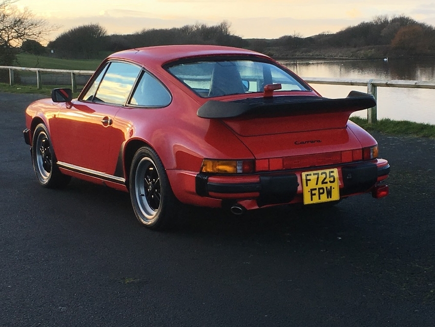 PORSCHE 911 CLASSIC