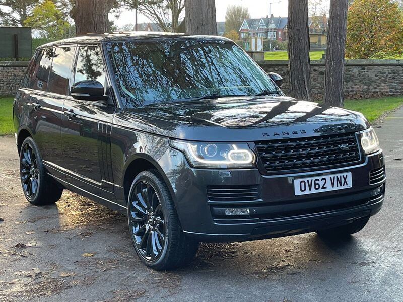 LAND ROVER RANGE ROVER SDV8 AUTOBIOGRAPHY