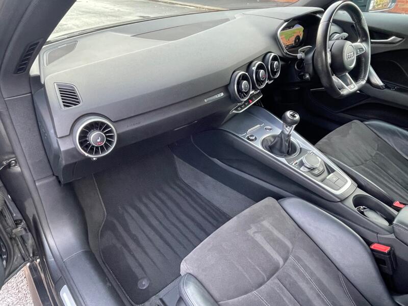 AUDI TT